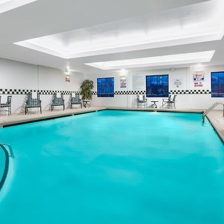 Holiday Inn & Suites Raleigh Cary By Ihg Екстер'єр фото