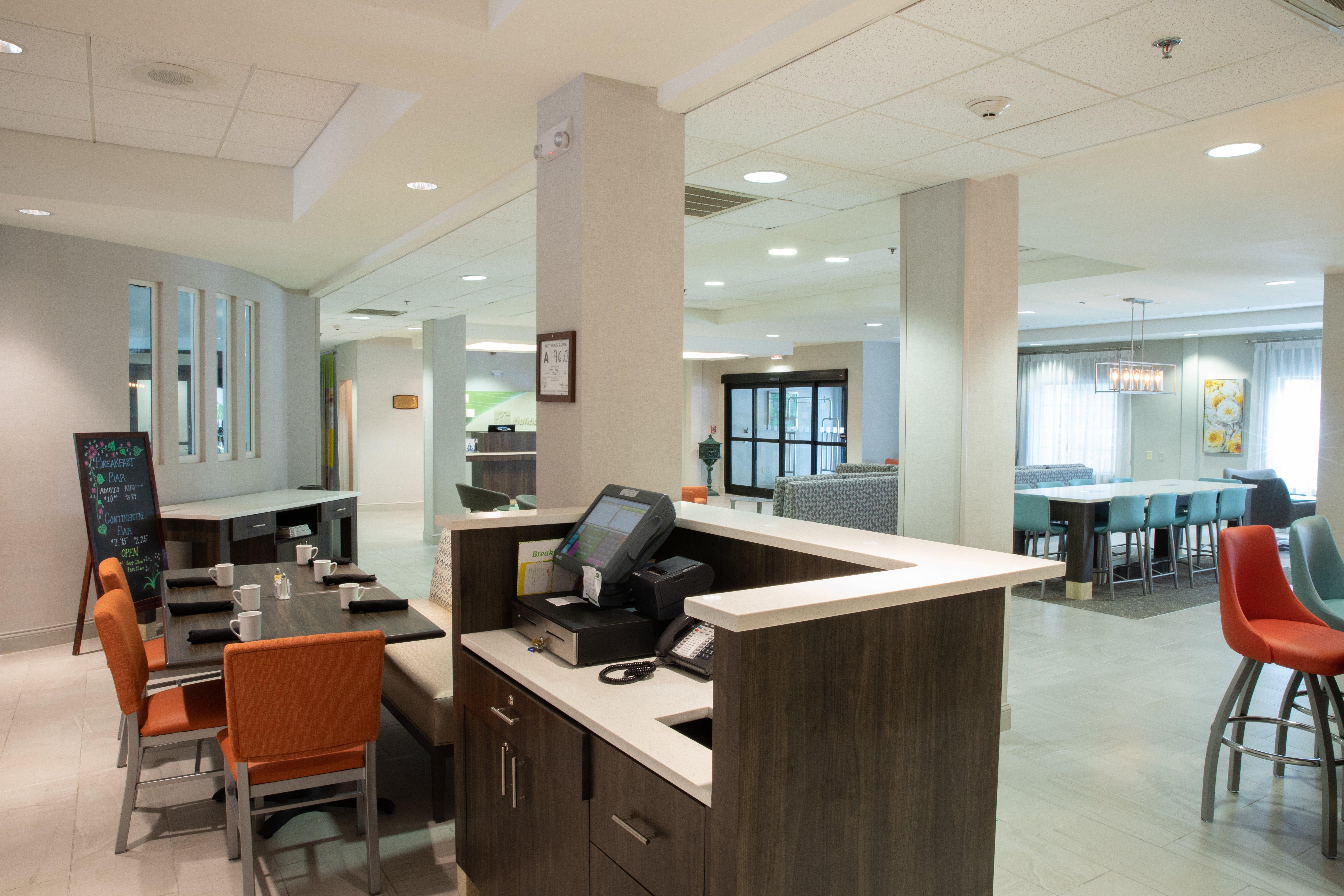 Holiday Inn & Suites Raleigh Cary By Ihg Екстер'єр фото