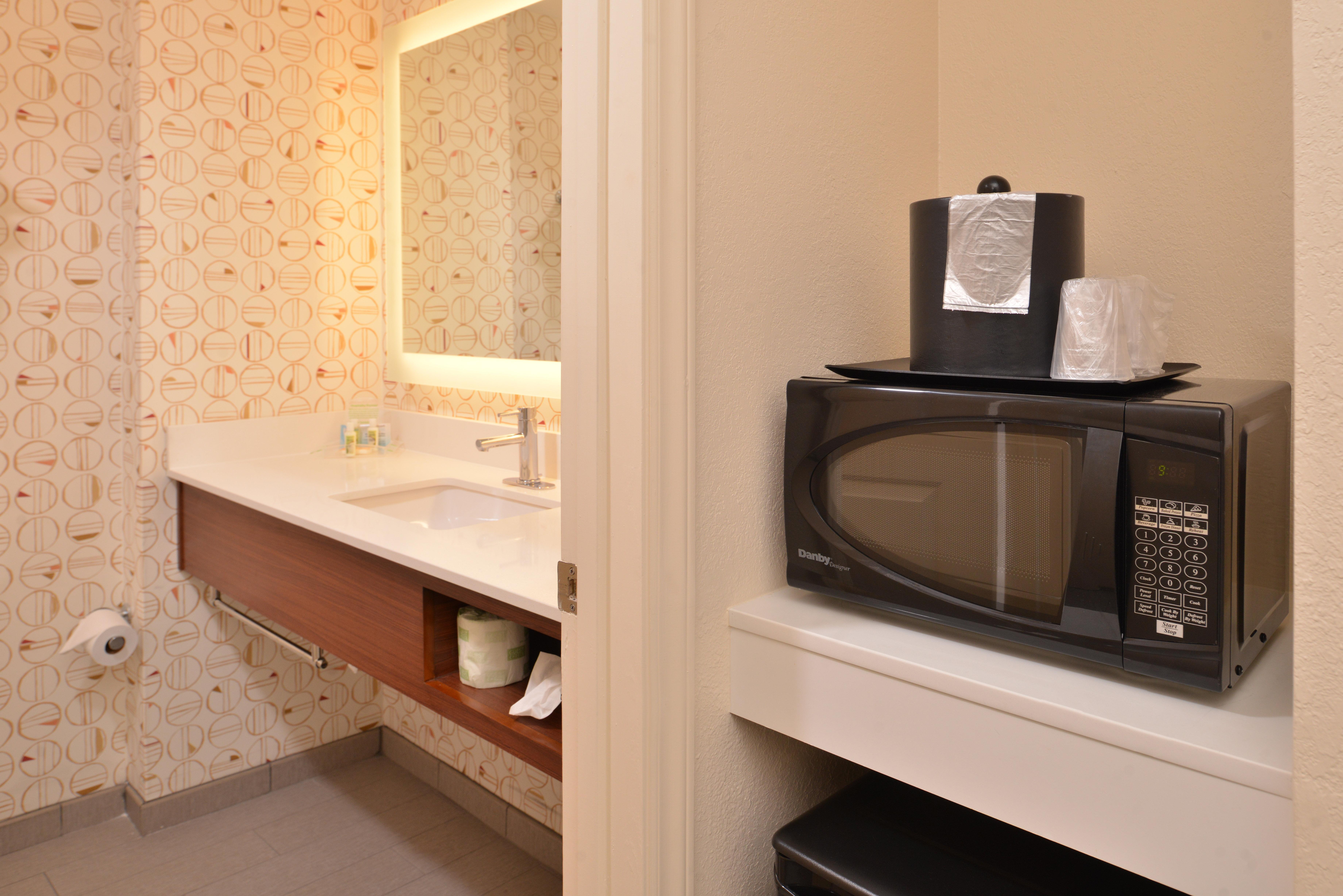 Holiday Inn & Suites Raleigh Cary By Ihg Екстер'єр фото