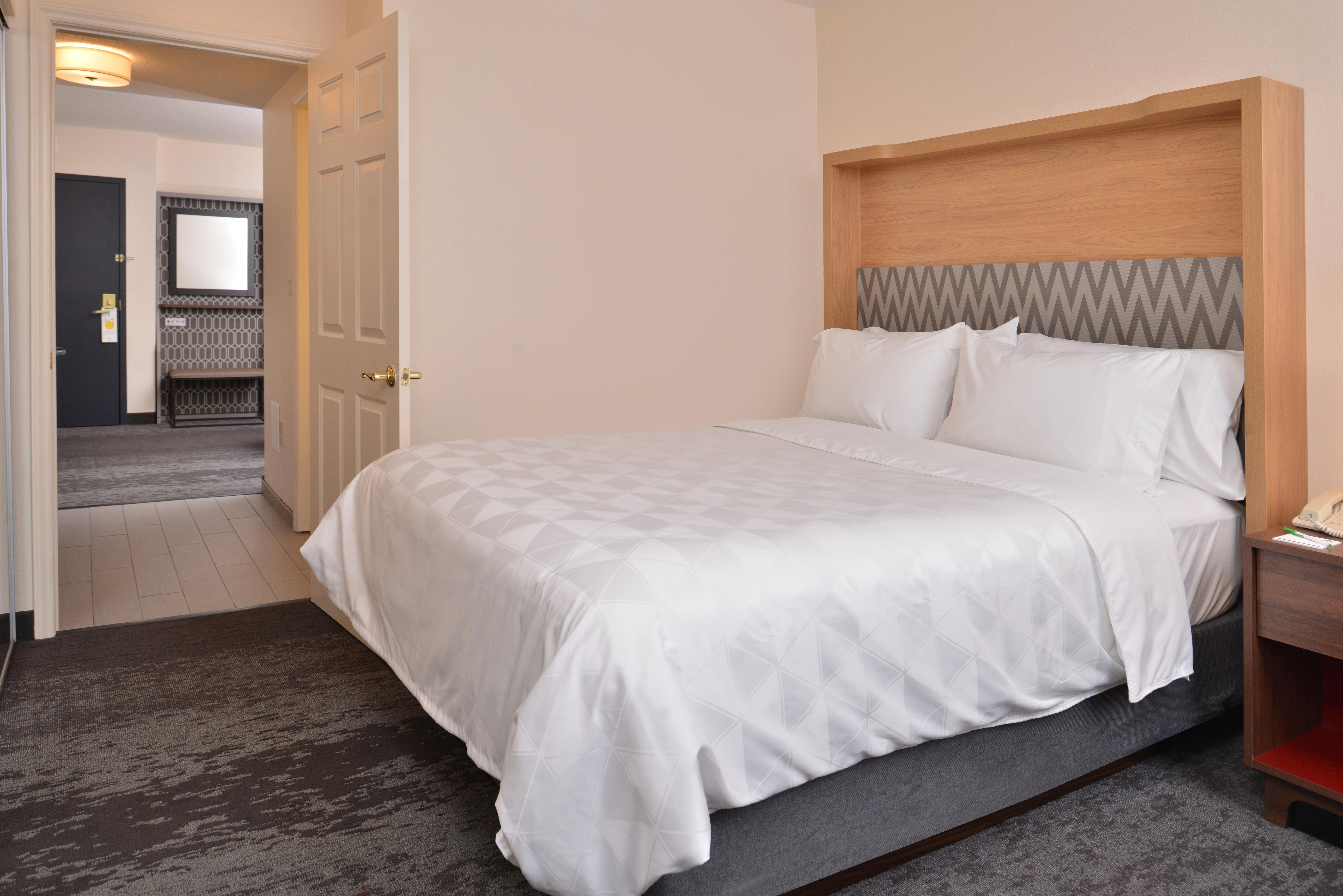 Holiday Inn & Suites Raleigh Cary By Ihg Екстер'єр фото