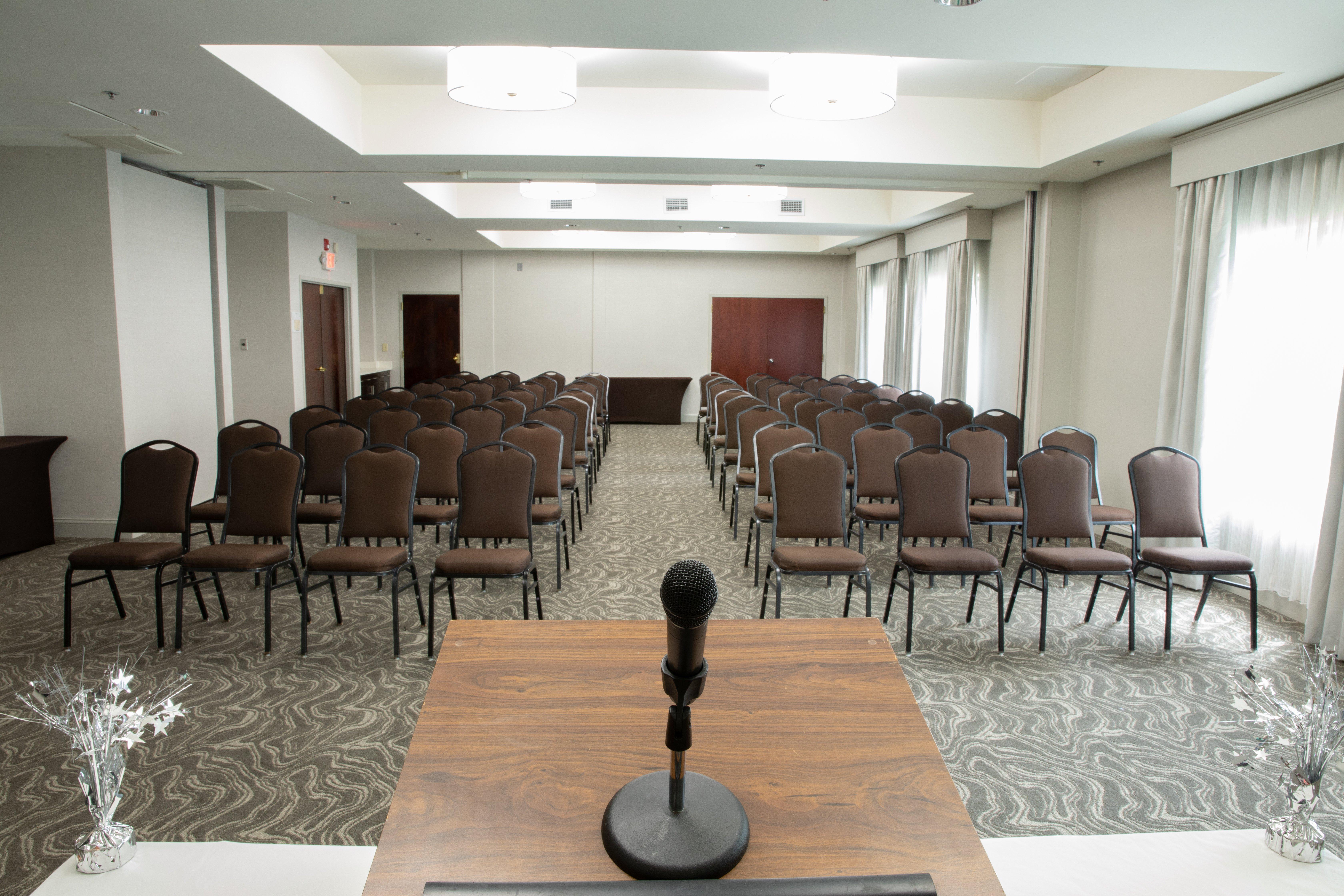 Holiday Inn & Suites Raleigh Cary By Ihg Екстер'єр фото