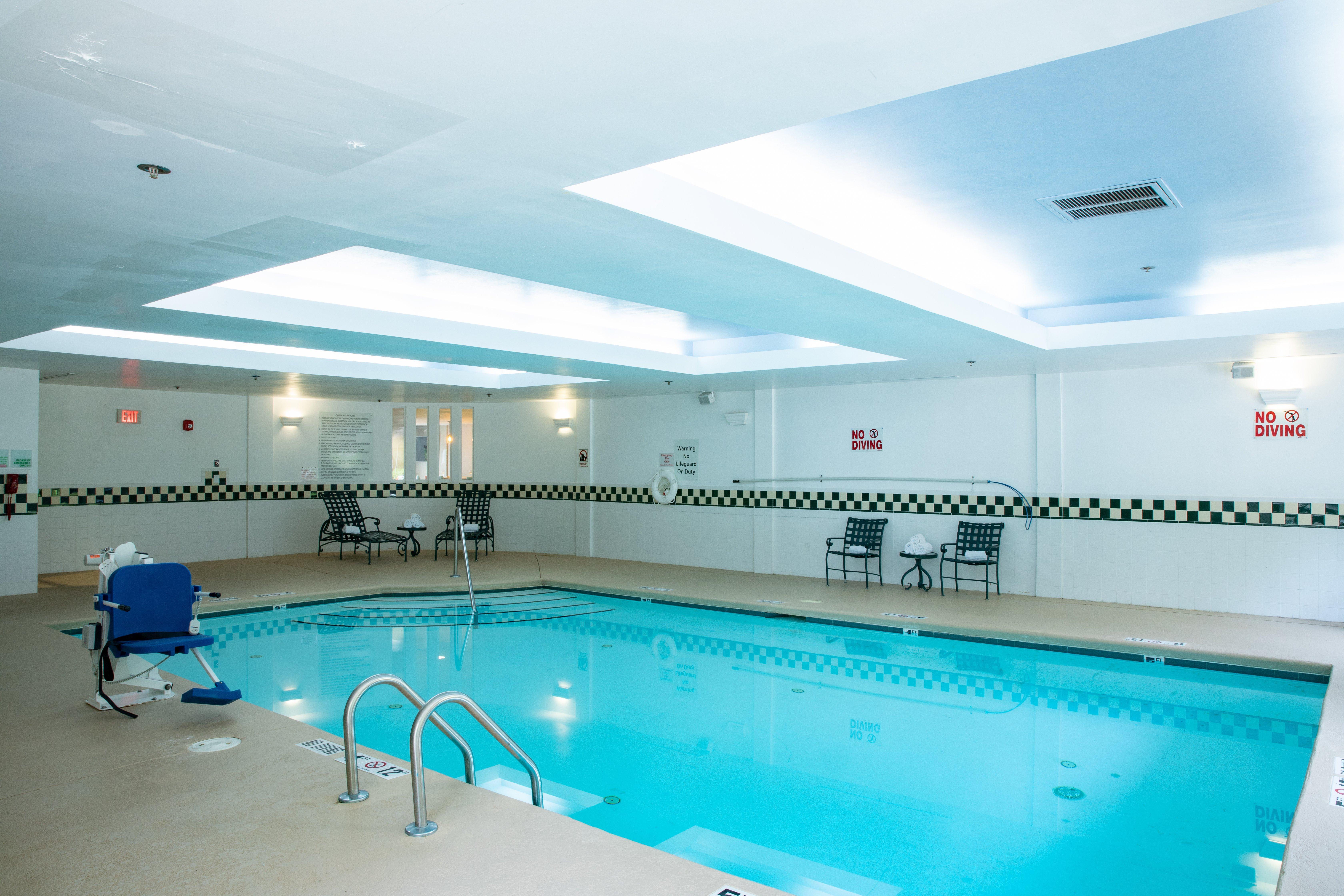 Holiday Inn & Suites Raleigh Cary By Ihg Екстер'єр фото