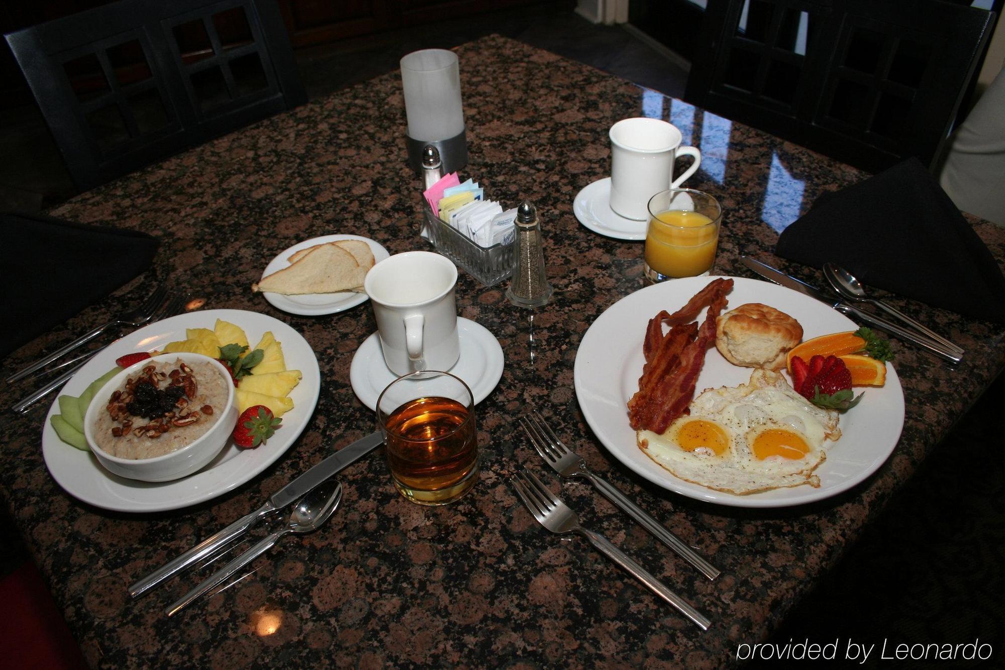 Holiday Inn & Suites Raleigh Cary By Ihg Екстер'єр фото