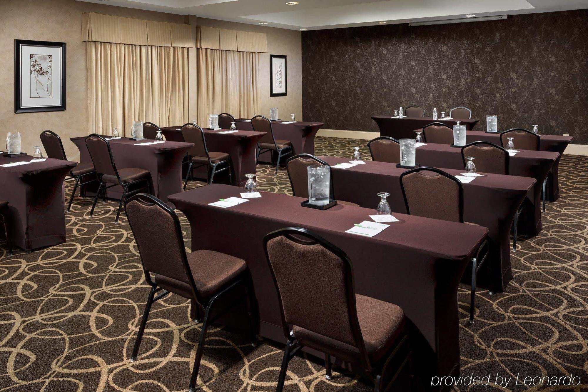 Holiday Inn & Suites Raleigh Cary By Ihg Екстер'єр фото